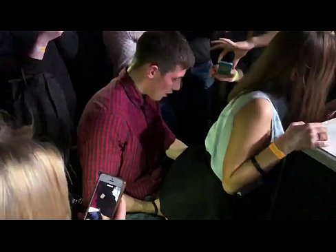 ❤️ Sexe real en una discoteca russa. Noia russa de 18 anys a l'anus i la vagina follada en una discoteca ❌ Vídeo porno a nosaltres ca.onlydesiporn.ru